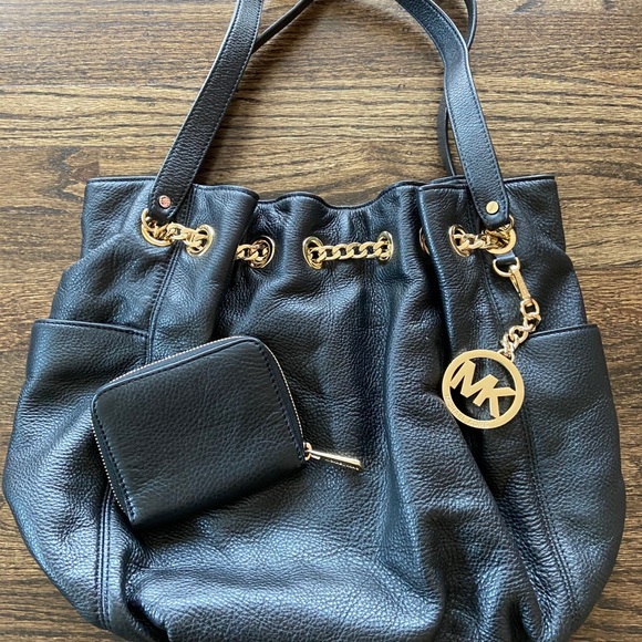 Michael Kors bag & wallet - Picture 4 of 10
